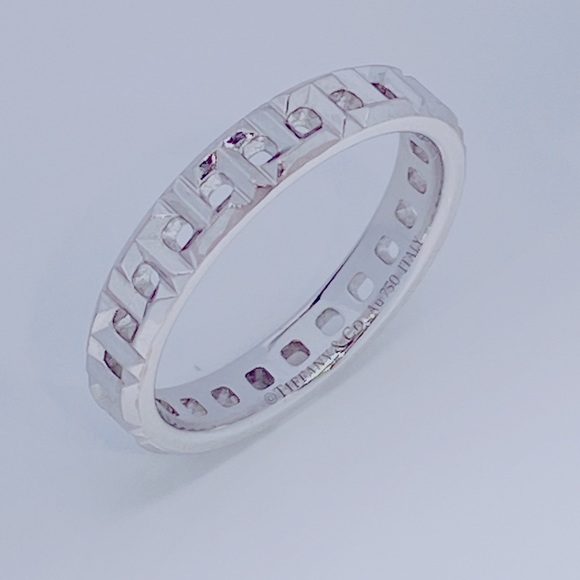 Tiffany T
True Narrow Ring - Picture 6 of 11
